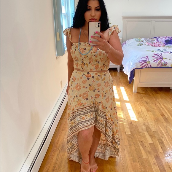 Crop and skirt Set - Picture 3 of 9